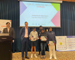 ICSOA's coordinator arranged the T20 Junior Winter Cricket Award-ICSOA kids participated